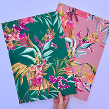 Load image into Gallery viewer, Climbing The Walls Wallpaper Sample Mauve